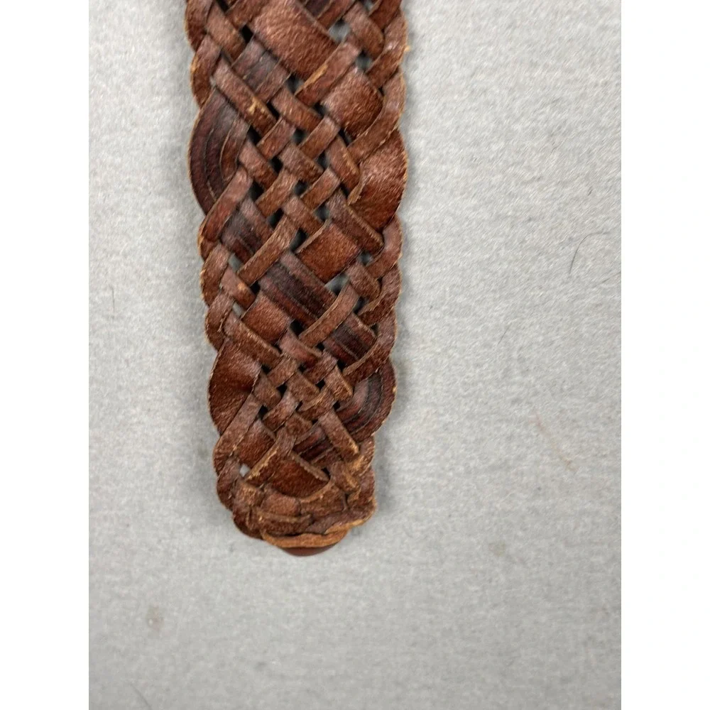 Fossil brand style